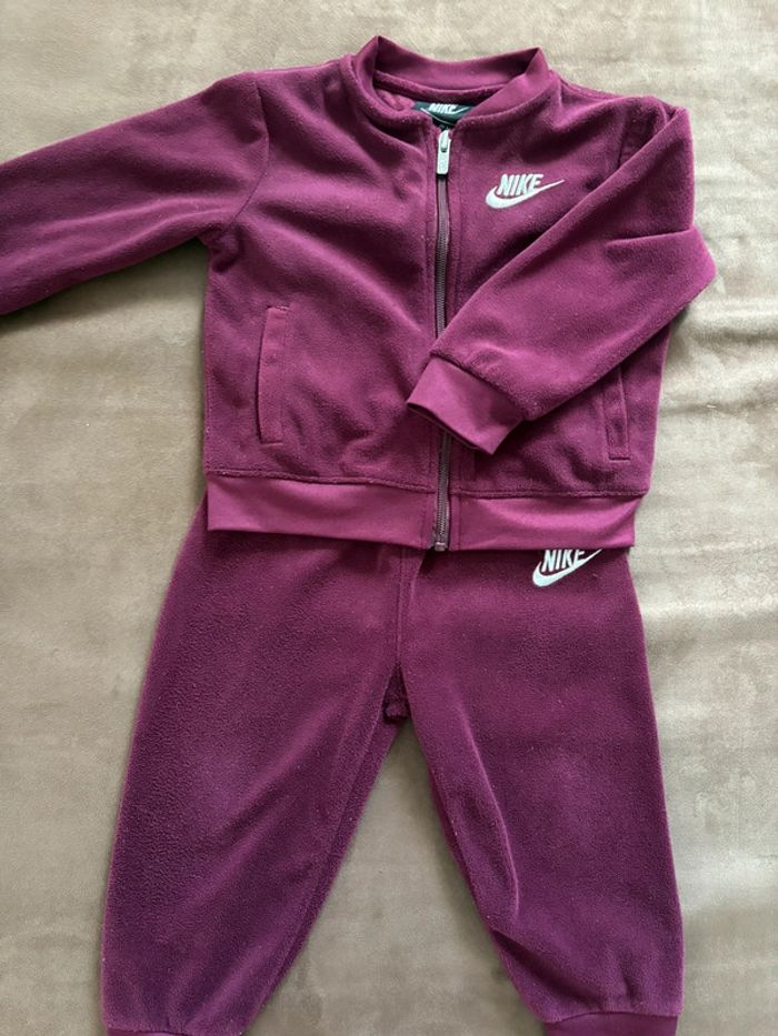 Ensemble Nike