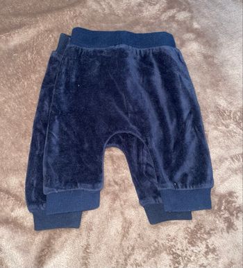 2 pantalons velours 3 mois