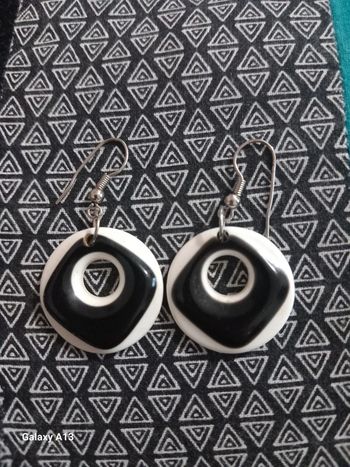 Jolies boucles d'oreilles