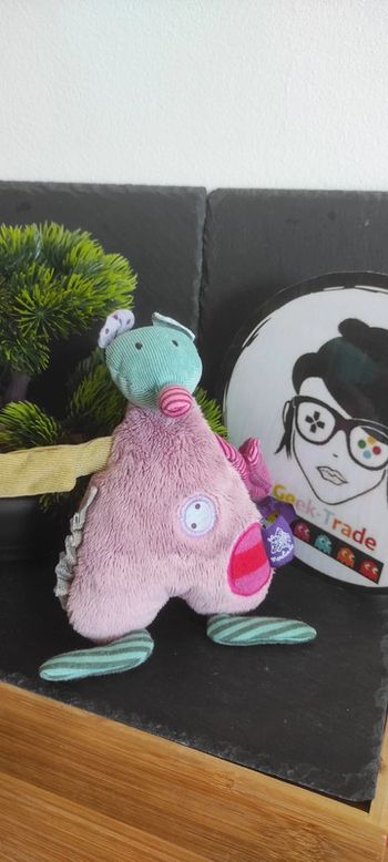 doudou Peluche souris moulin roty jolis pas beaux violet rose vert rond rayé semi plat