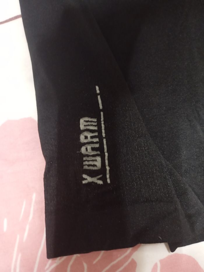 Tte shirt manche longue de compression pour sportif très bon état - photo numéro 4