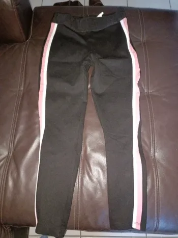 Pantalon Zara taille s bande rose