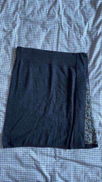 Jupe en maille grise T42 J.J. Garella