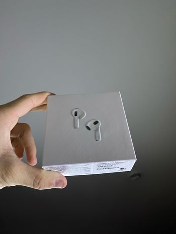Apple AirPods 3