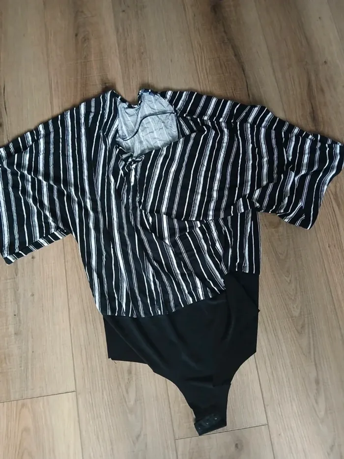 Body à rayure blanc et noir - photo numéro 2