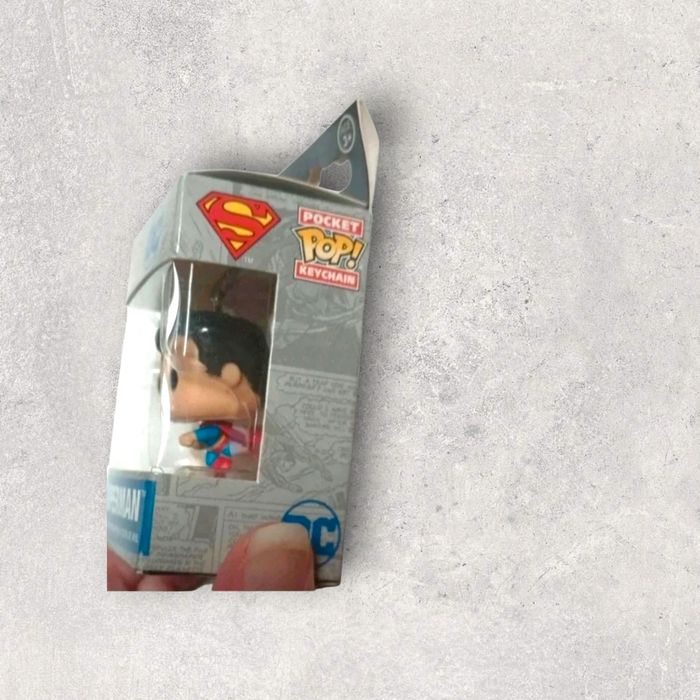 Pocket Pop! Superman – DC Comics 🦸‍♂️ - photo numéro 3