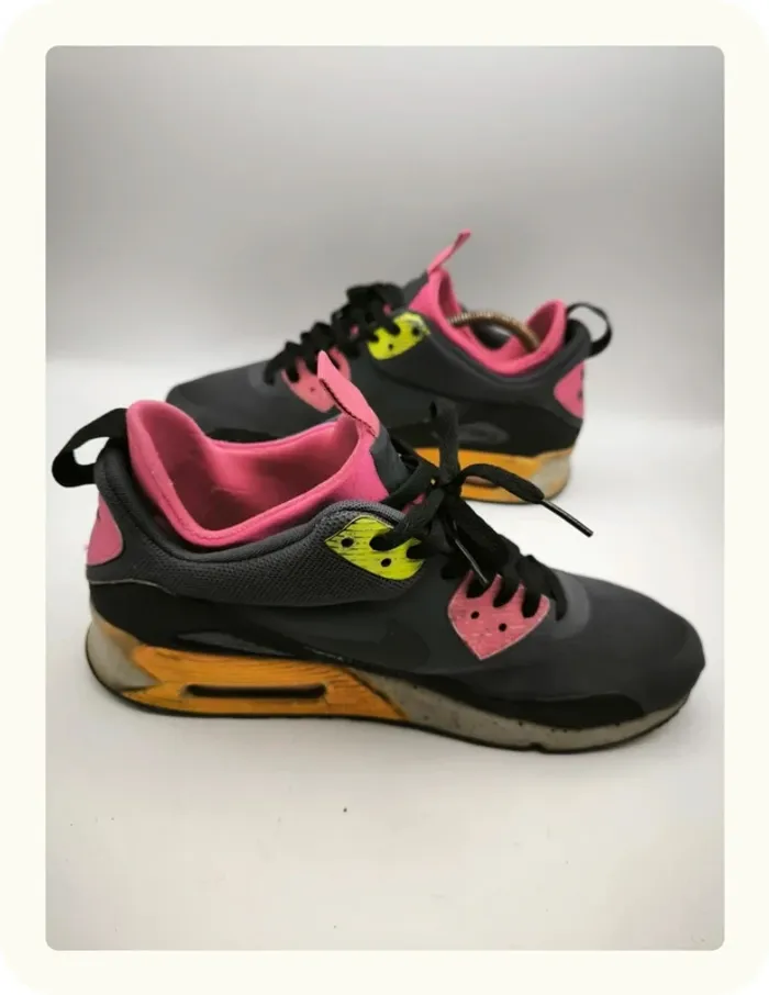 Baskets Nike air max 90 Taille 43 - photo numéro 2