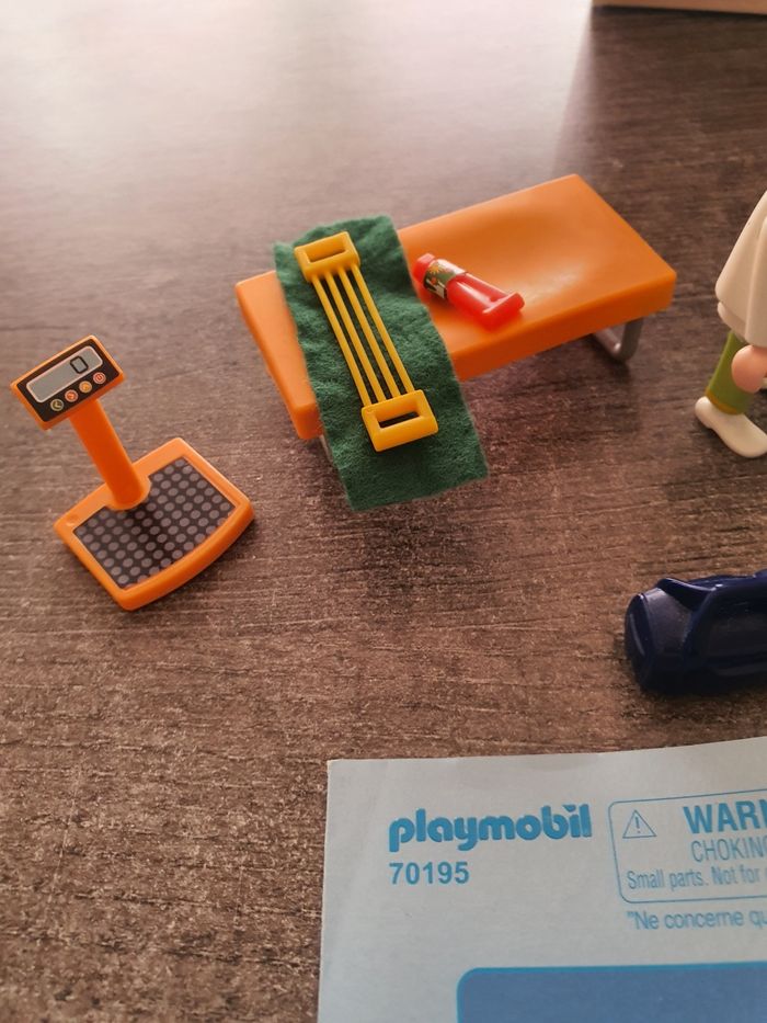 Kinésithérapeute playmobil 70195 - photo numéro 4