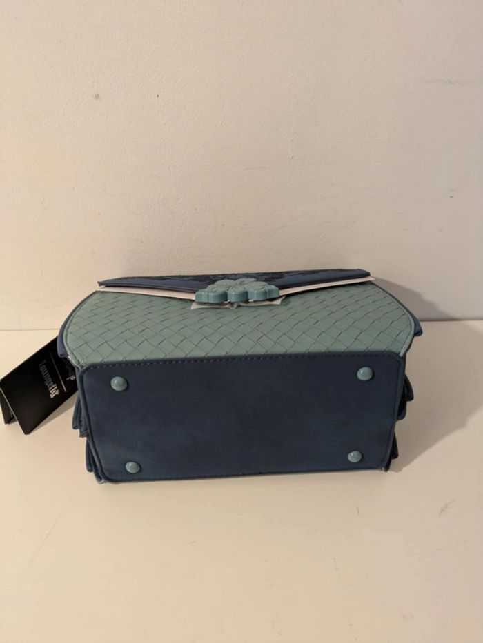 Loungefly sac  bandouliere Stitch - photo numéro 5