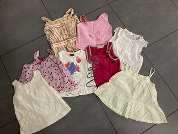 Lot ensemble garde robe vêtement enfant fille haut tee shirt débardeur 3 ans