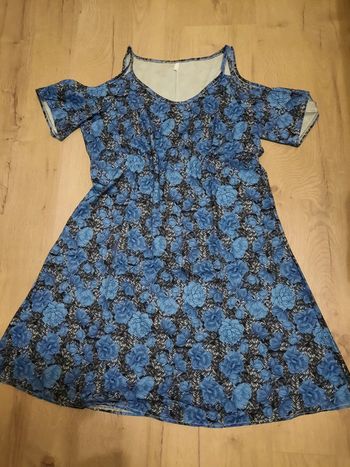 Robe légère T 40 neuve