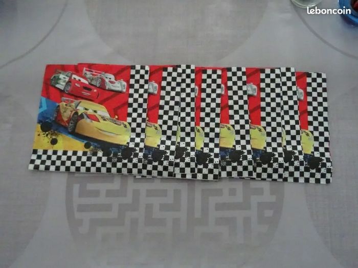 8 serviettes en papier CARS - photo numéro 2