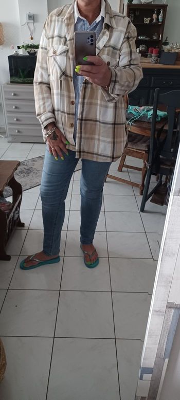 Très belle veste chemise femme T XL