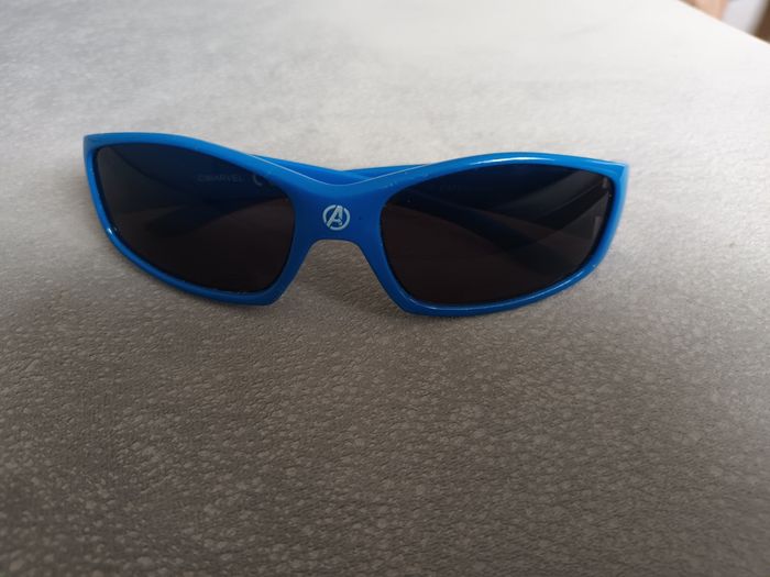 Lunette soleil enfant
