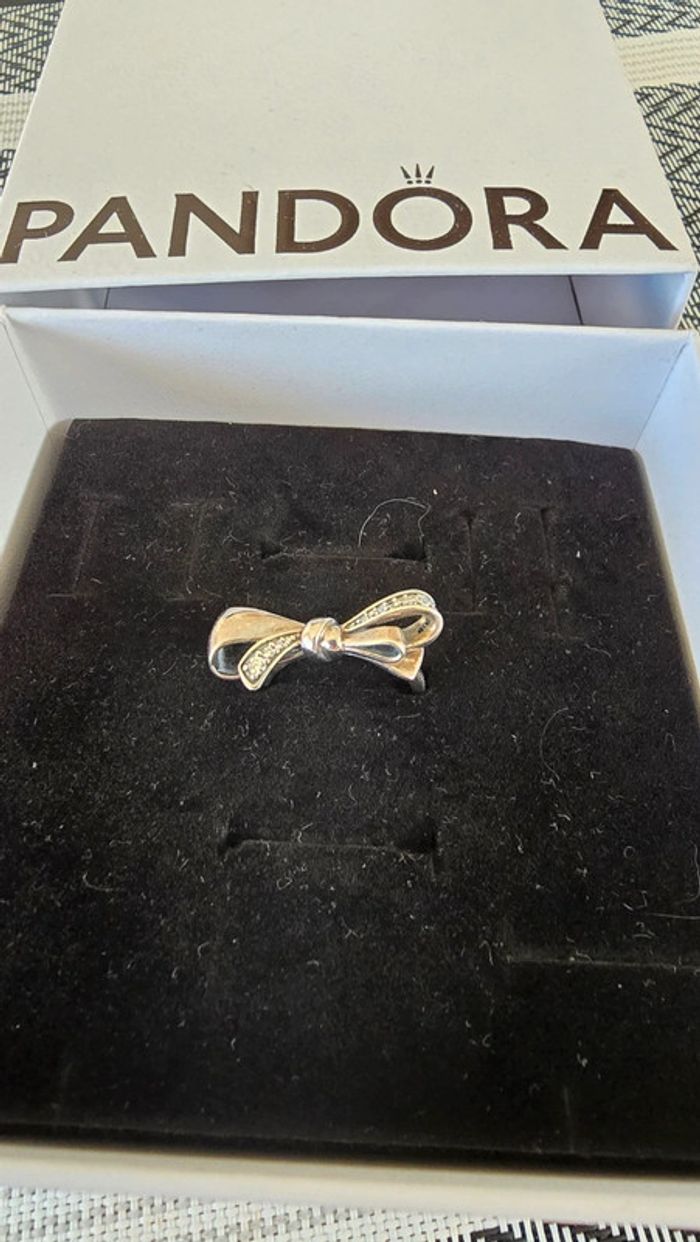 Bague pandora noeud