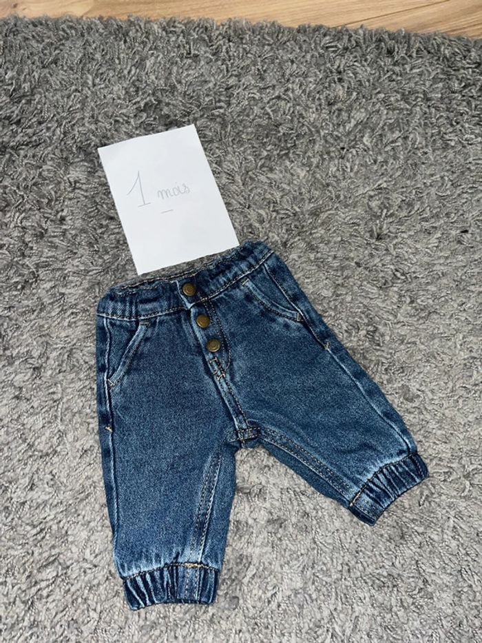 Jean bébé 1 mois