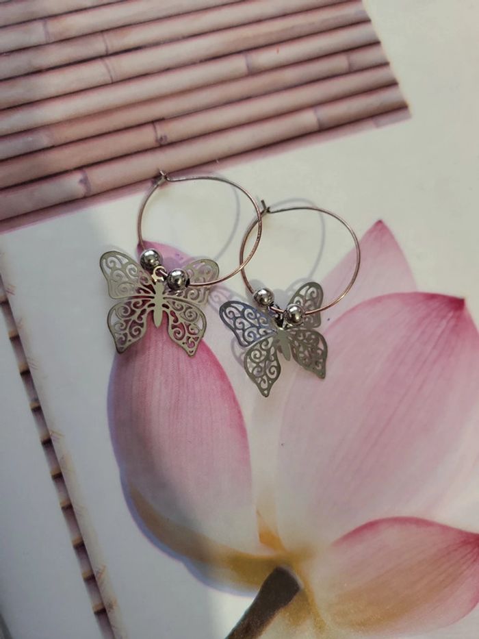 Boucle d oreilles papillons