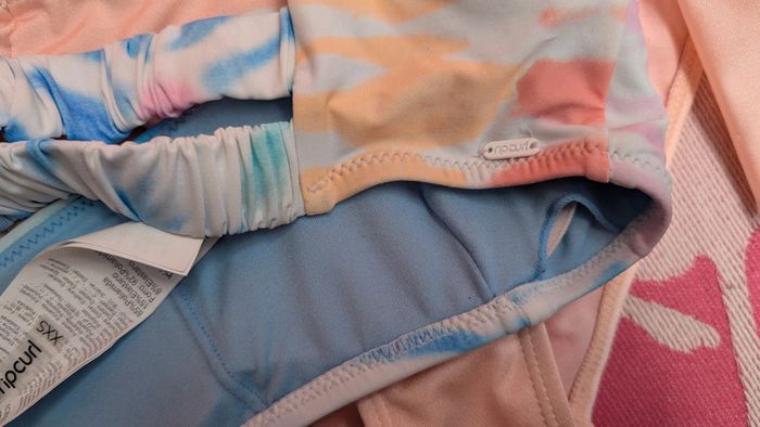 Deux pièces Rip Curl/Ardene 12 ans - photo numéro 9