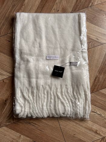 ✨ ÉCHARPE XL GIGI PIP – NEUVE & ULTRA COSY ✨