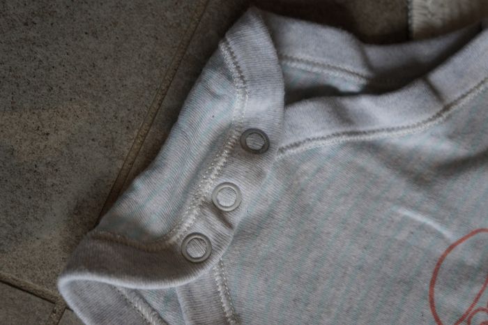 Bodys disney manches courtes 6mois - photo numéro 4