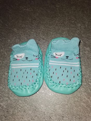 Chaussettes chaussons anti-dérapants bébé 6/12 mois neufs