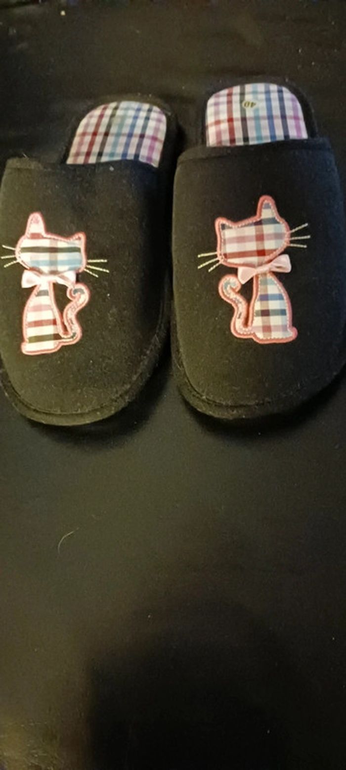 Chaussons chats taille 40. - photo numéro 2