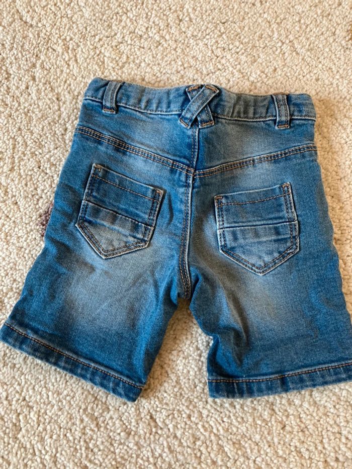 Short en jean neuf 9 mois - photo numéro 2