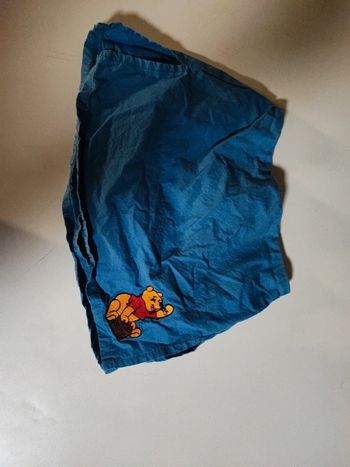 Jupe short Winnie the pooh taille 80