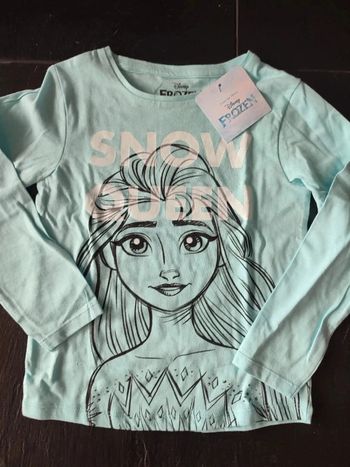 T shirt neuf reine des neiges 4/5ans
