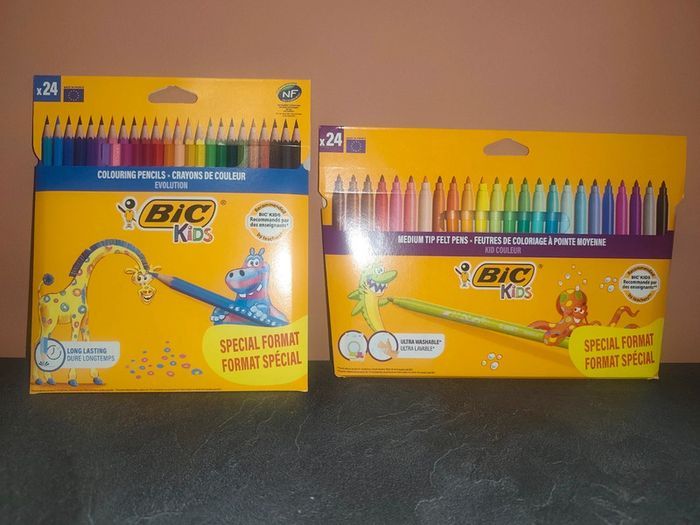 Feutres et crayons de couleurs