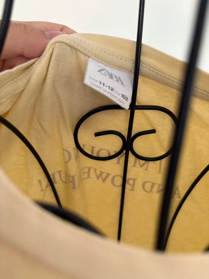 T-shirt Zara jaune – Taille 11/12 ans - photo numéro 2