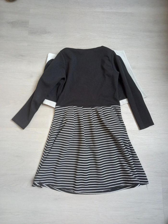 Jolie robe avec petit gilet attaché gaille 146 - photo numéro 2