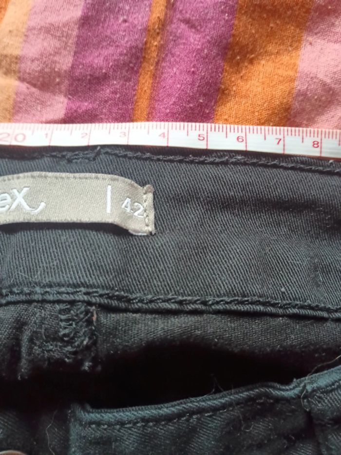 Jean noir t42 - photo numéro 4