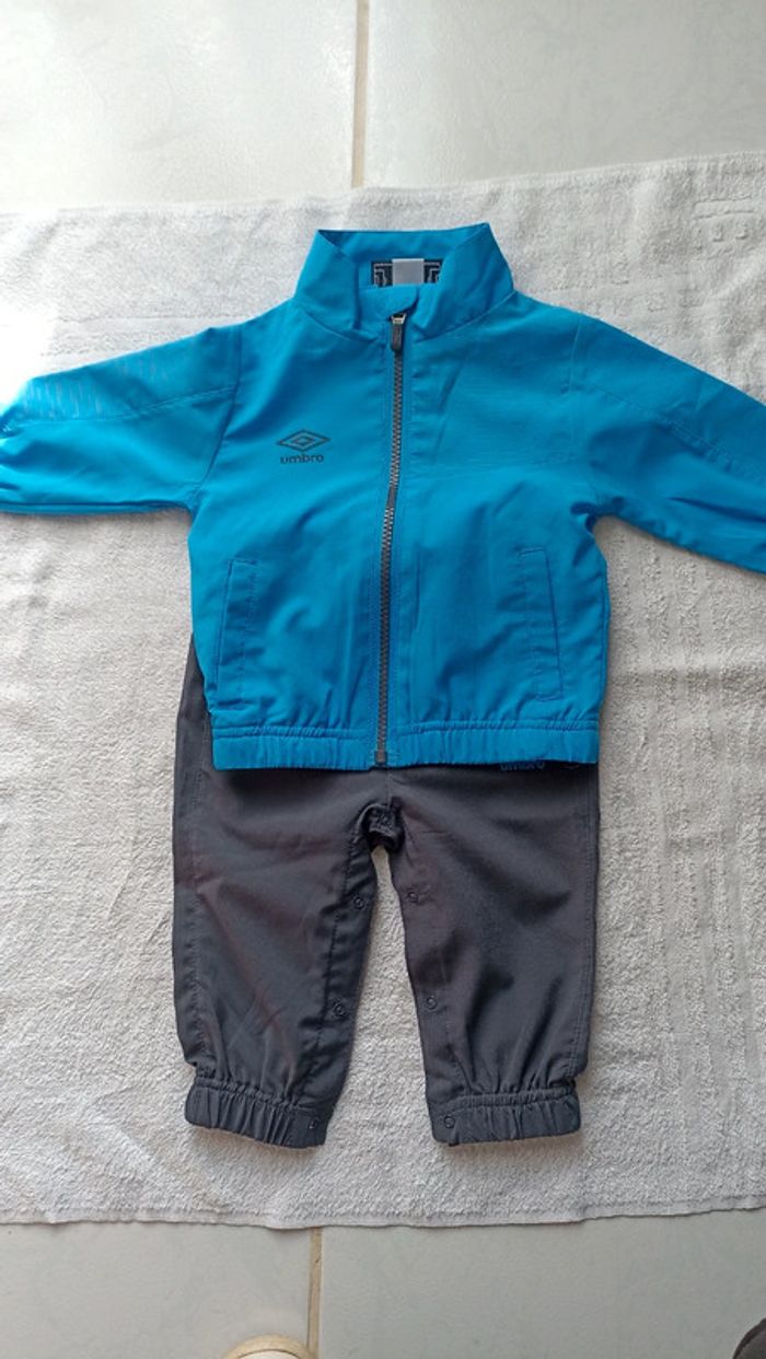 Survêtement umbro garçon 6 mois