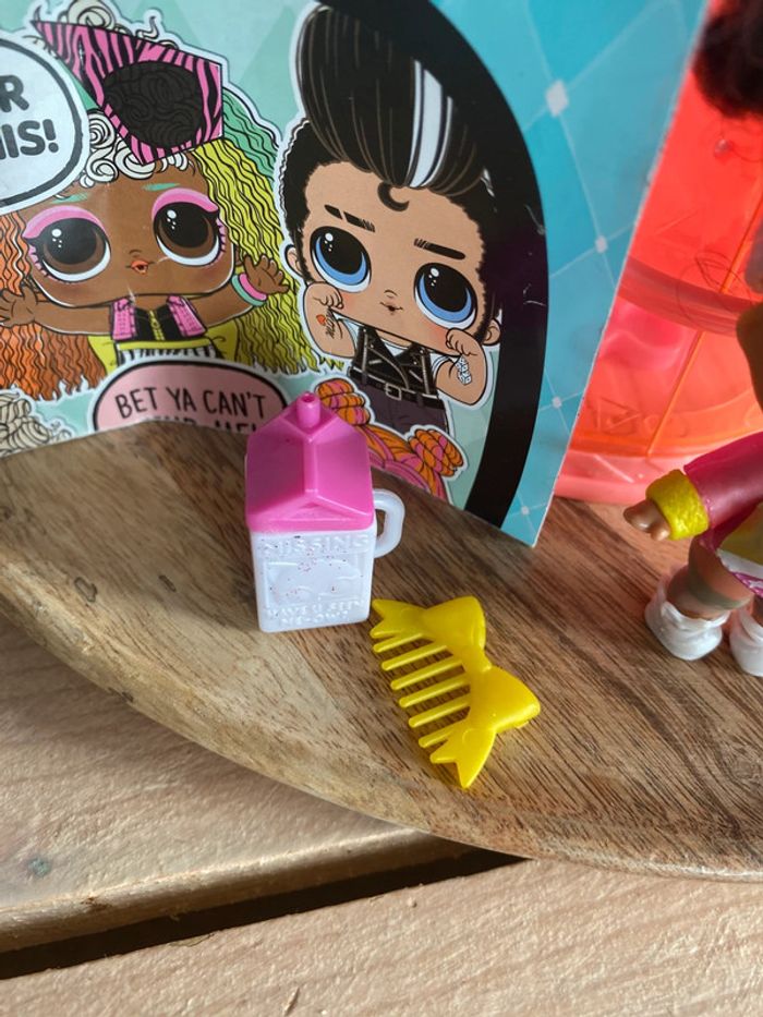 Poupée lol - photo numéro 3