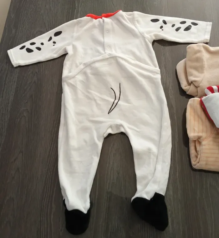 Lot 4 pyjamas velour mixte 9 mois - photo numéro 4