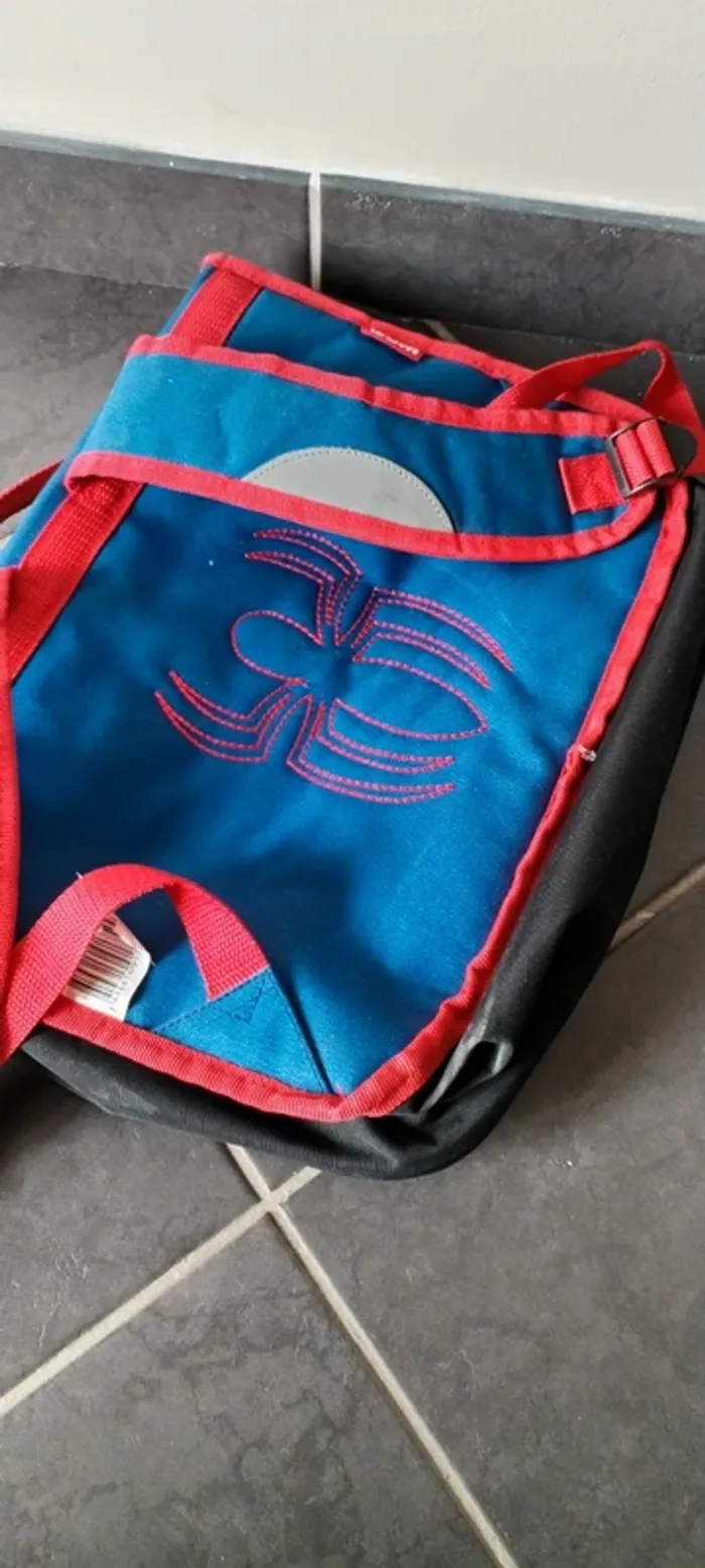 Cartable spiderman - photo numéro 3