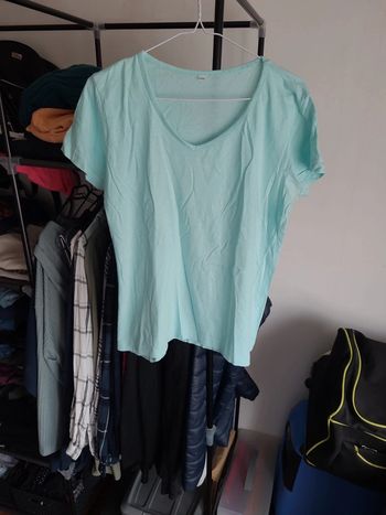 👚tee-shirt taille 42/44👚