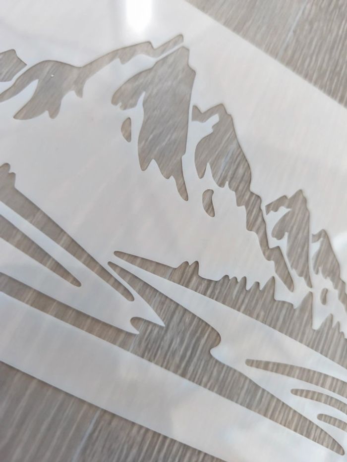 Pochoir montagnes - photo numéro 3