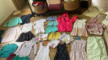 Grand lot de vêtements fille en 8 ans 