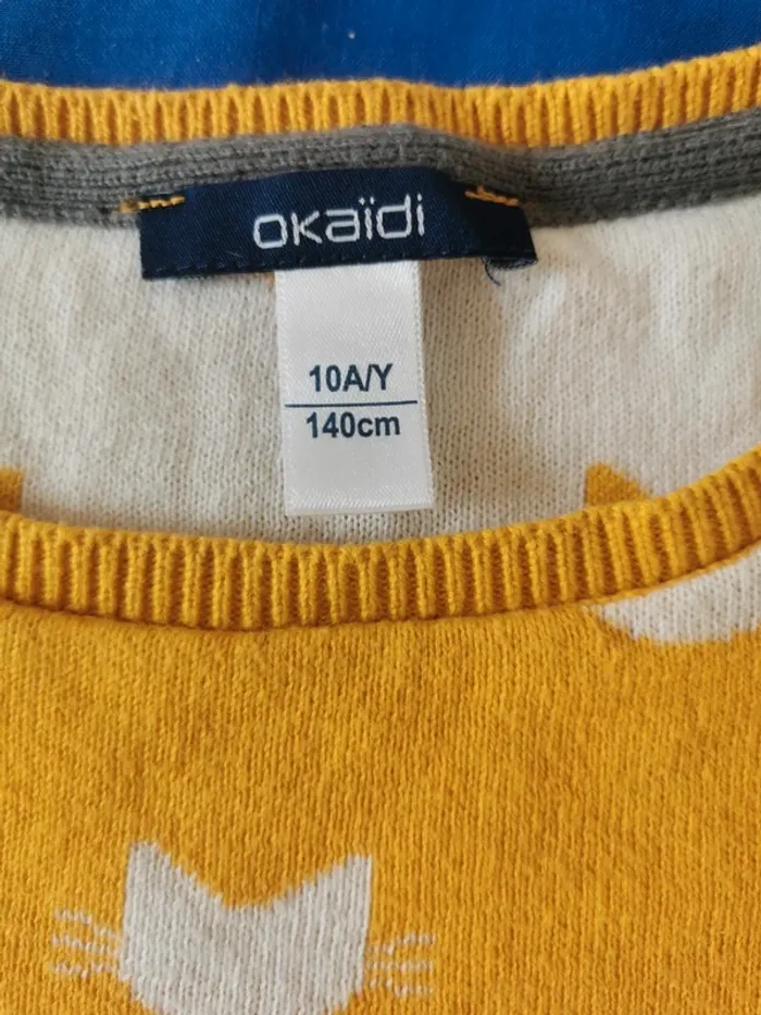 Pull avec des chats jaune blanc okaidi - photo numéro 2