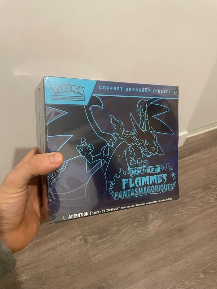 ETB Flammes Fantasmagoriques me02