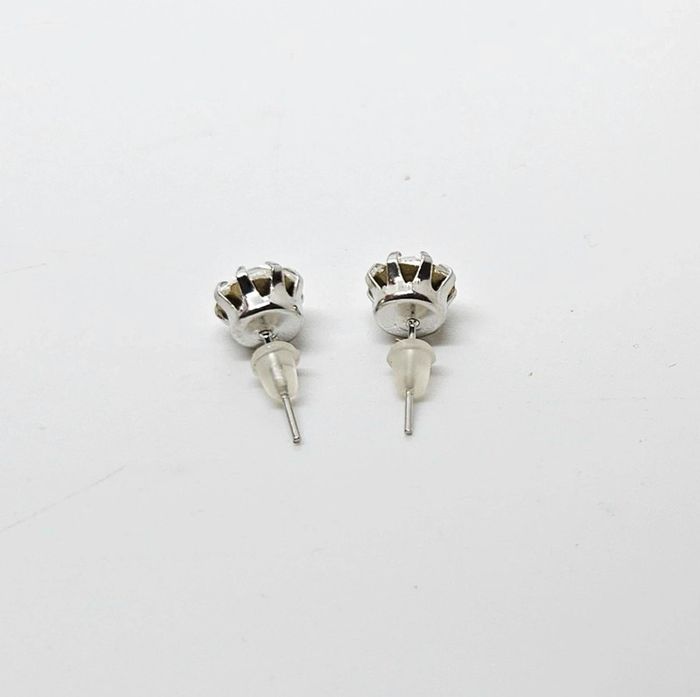 Paire de boucles d'oreilles. Neuve. 4A - photo numéro 3