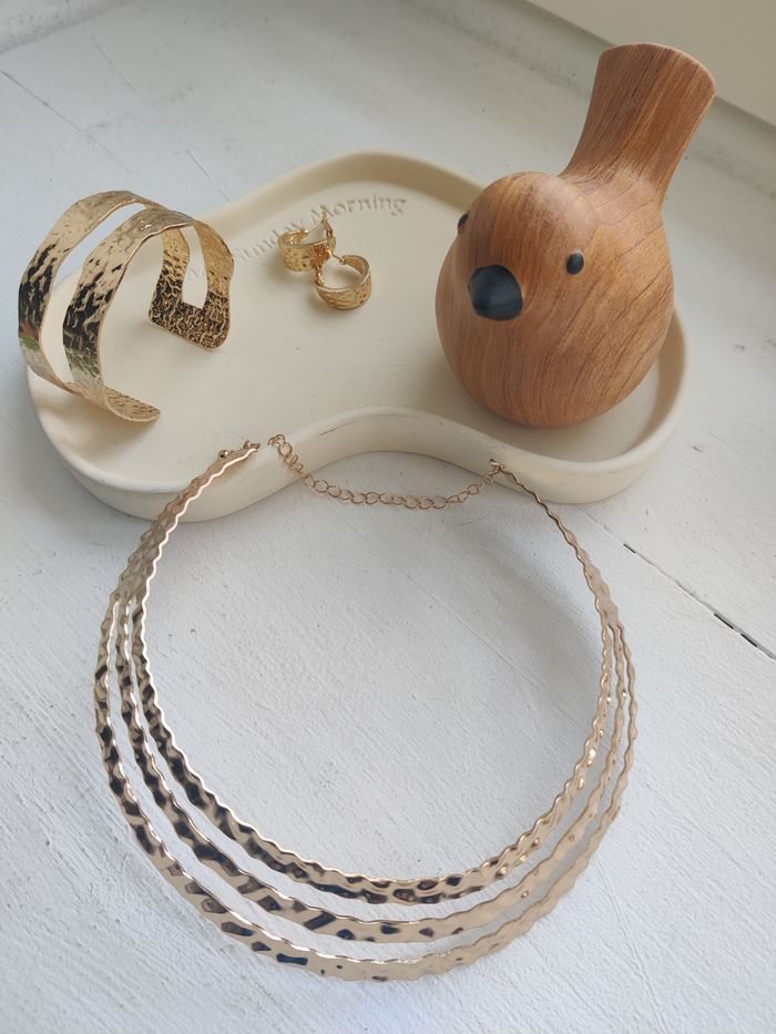 Parure collier, bracelet et boucles d'oreilles doré Neuf