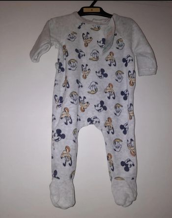 Pyjama Mickey Disney taille 3 mois