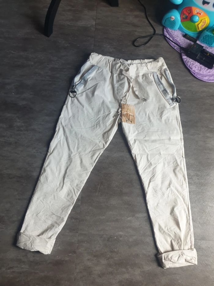 Pantalon blanc cassé fashion 🌞