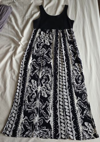 Robe Longue Sans Manche Noir Blanc Imprimé Ethnique Très bon état Taille M