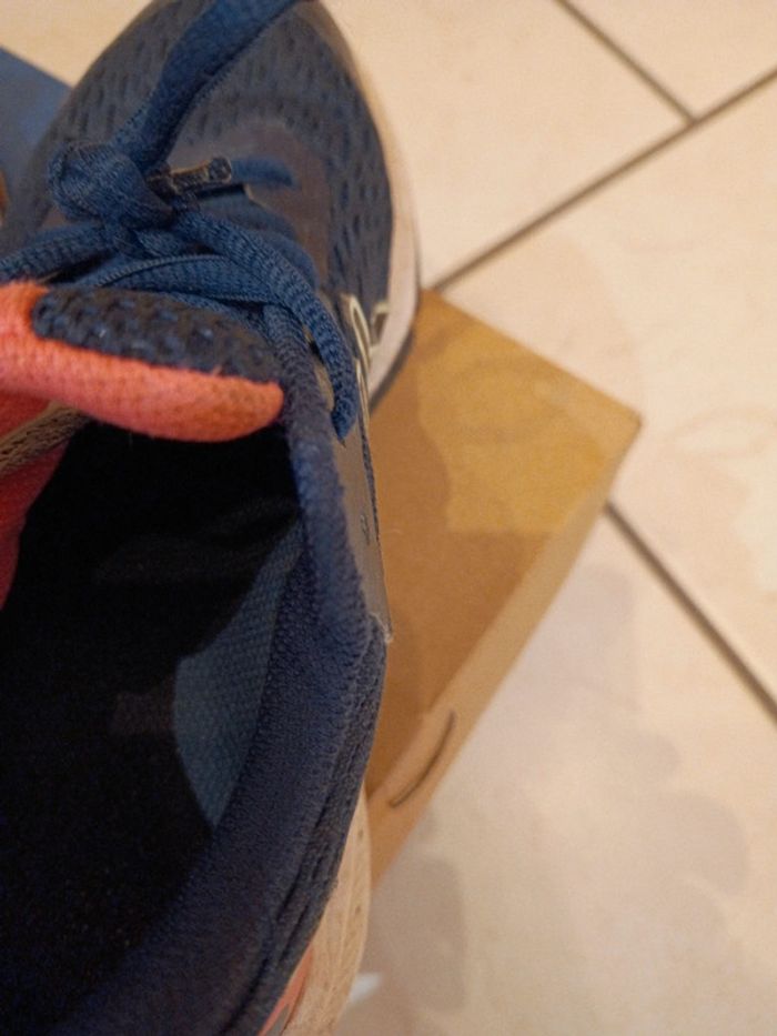 Baskets Asics GT-1000 taille 35,5 - photo numéro 13