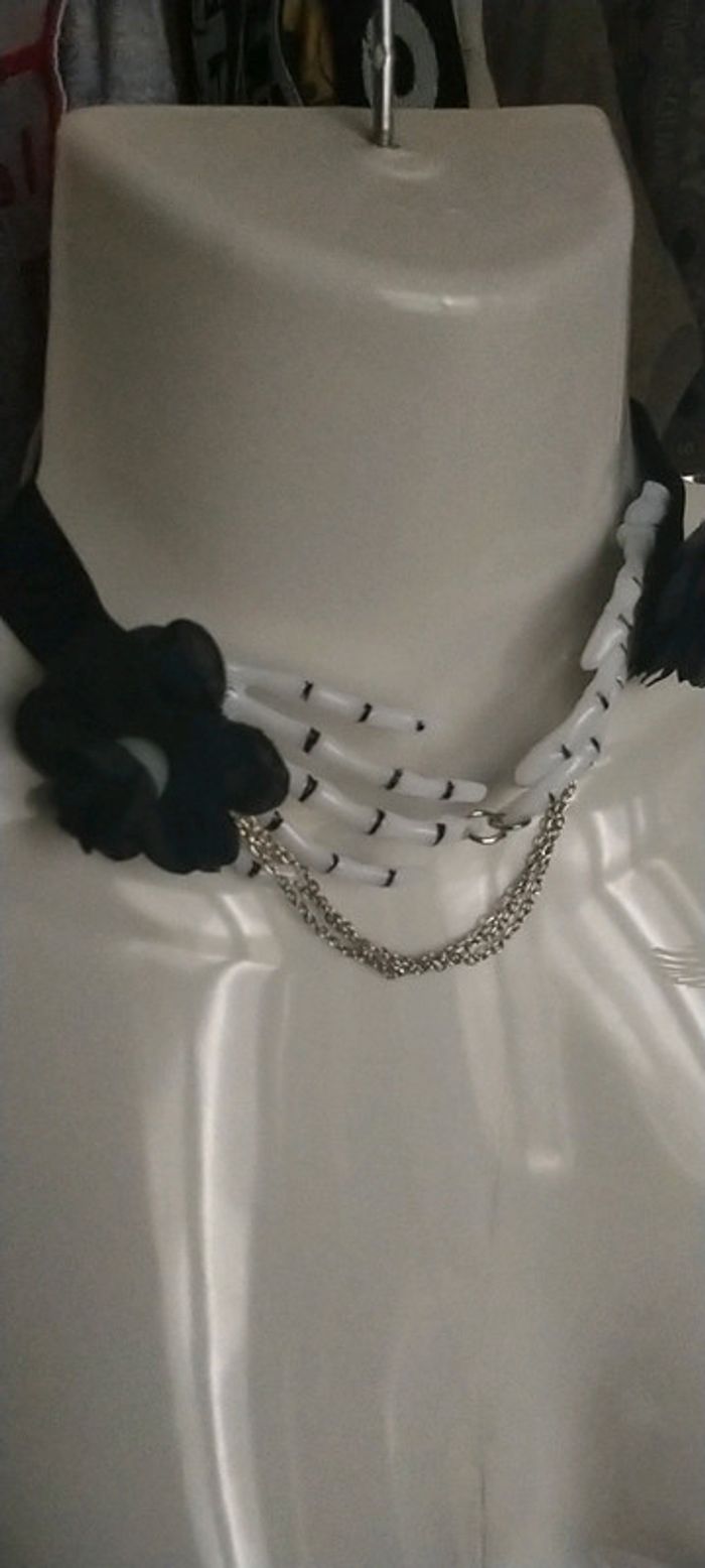 Collier gothique