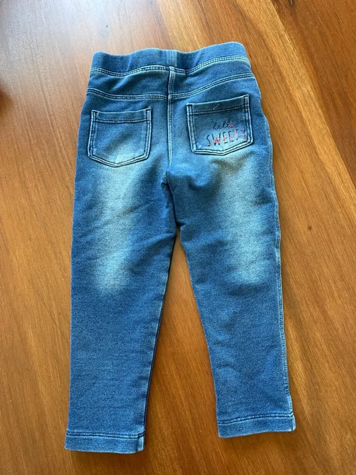 Lot de 5 jeans taille 18 mois très bon état - photo numéro 9